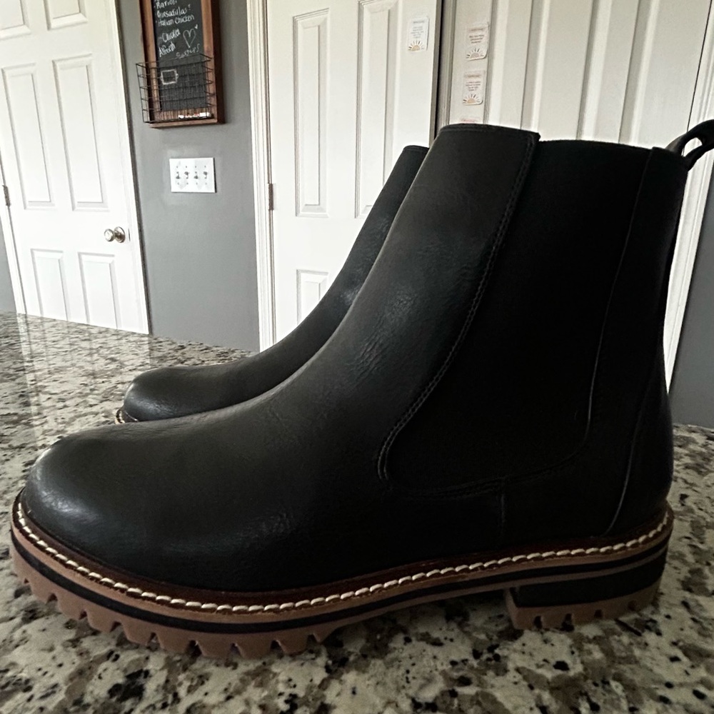 Black Leather chunky Boots